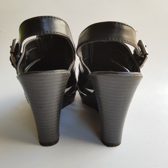 Nine West Wedge Black Sandals - Picture 4 of 5